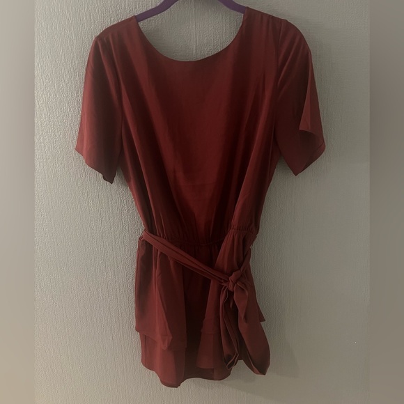 Pants - 💖NEW💖Chic Maroon Women's Romper with Tie-Waist, Size Large